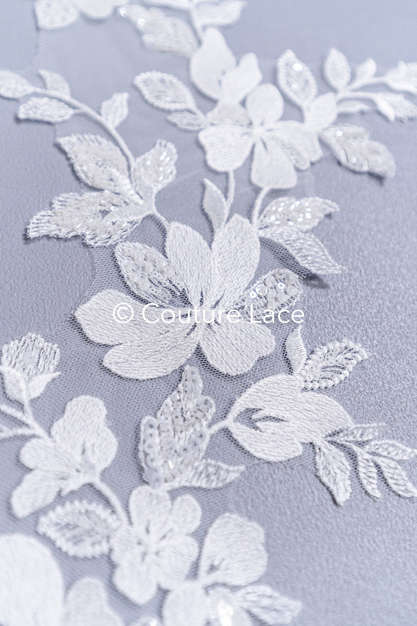 Perlenmuster aus Blumenspitze für das Brautkleid/zarte Spitzenapplikationen für das Brautkleid/perlenbesetzte Spitzenaufnäher für das Brautkleid// A24-464