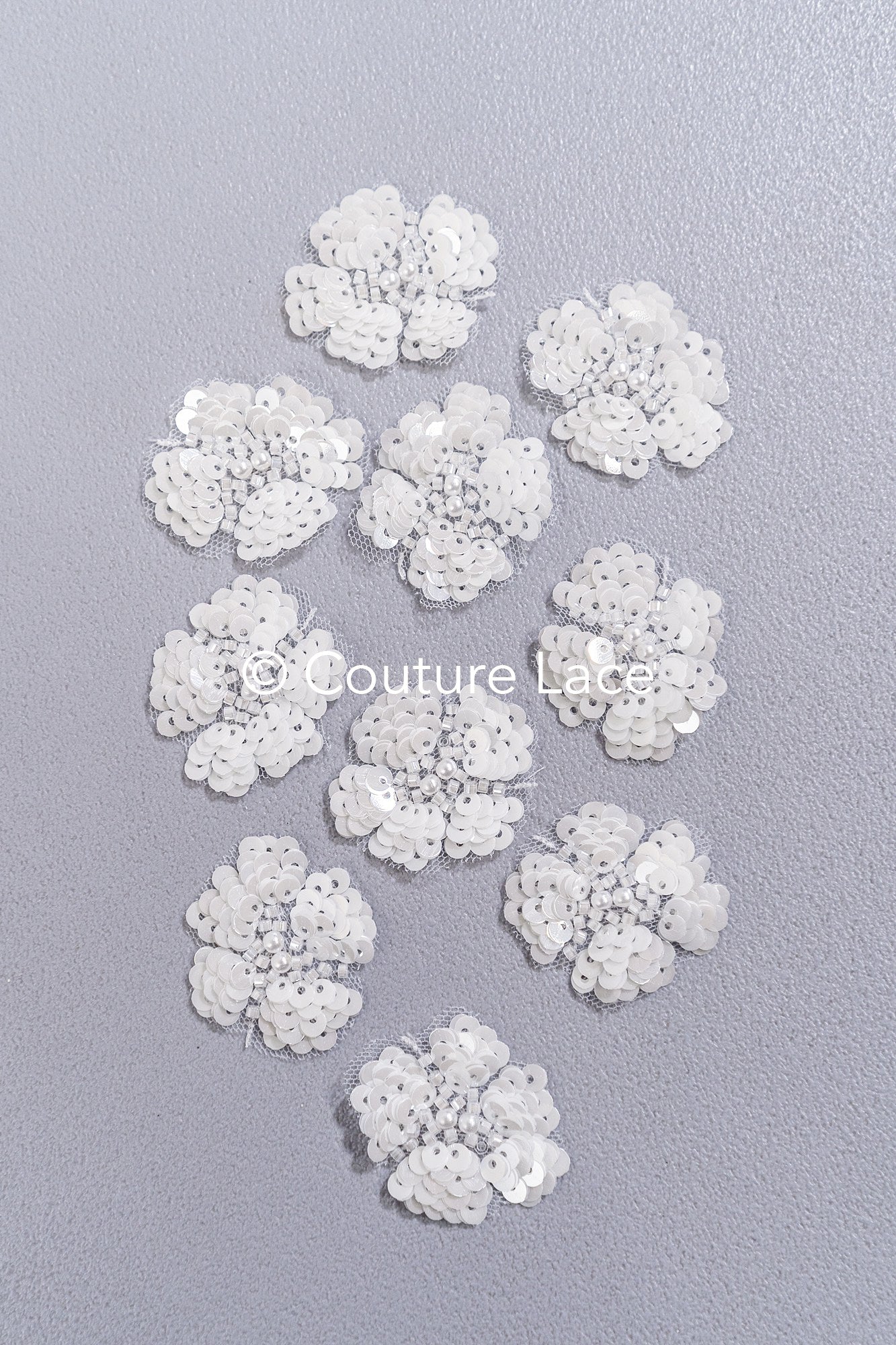 20pcs. Fleurs en dentelle à coudre/ Applique en dentelle fleur 3D/ Applique en dentelle pour robe de mariée/ Dentelle de mariée// A26-497