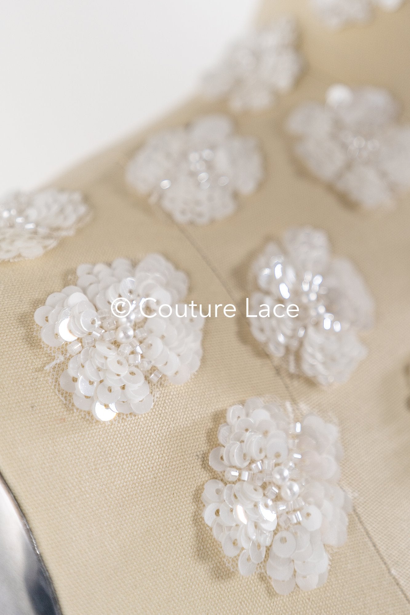 20pcs. Fleurs en dentelle à coudre/ Applique en dentelle fleur 3D/ Applique en dentelle pour robe de mariée/ Dentelle de mariée// A26-497