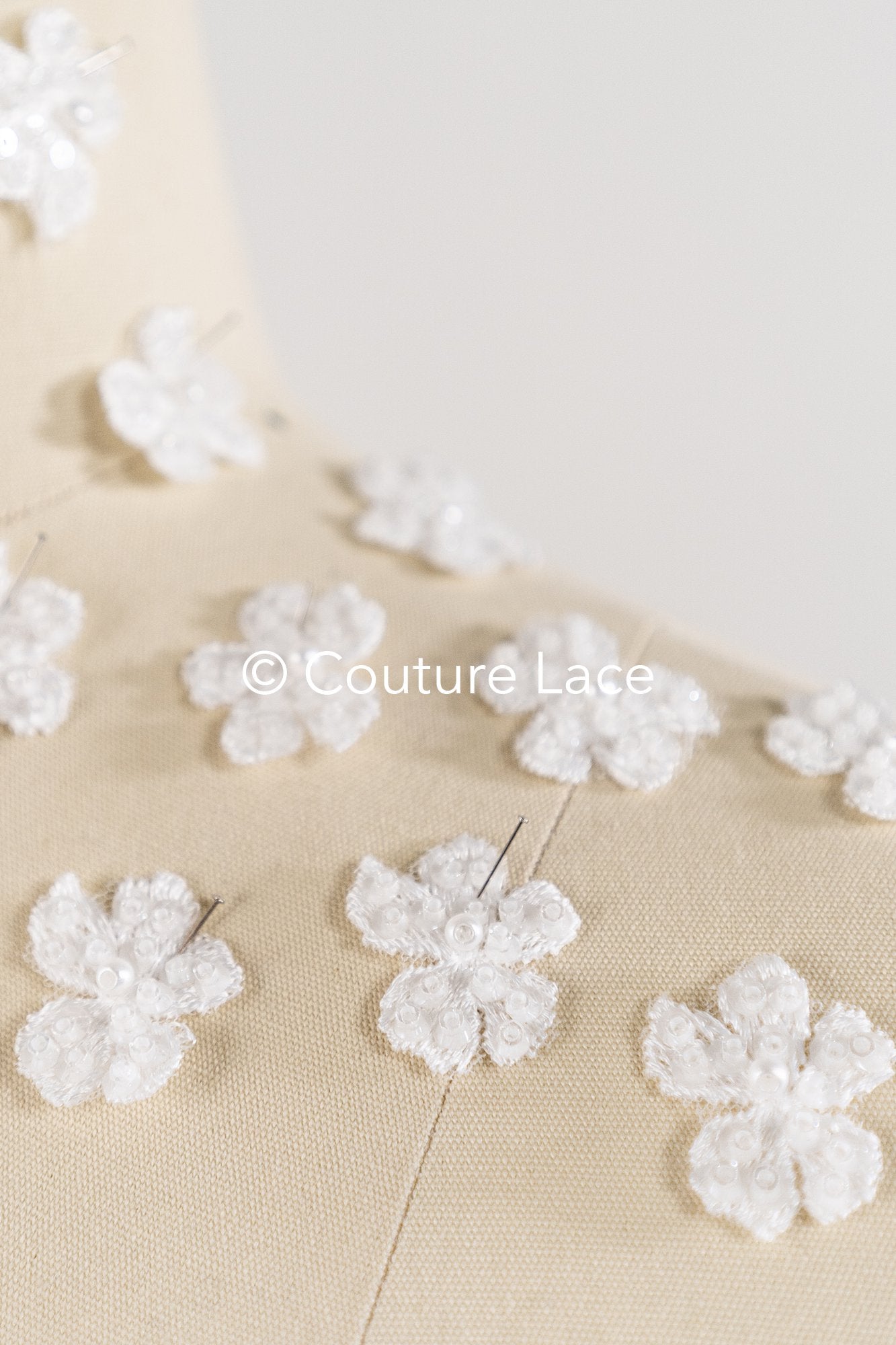 20Stk. 3D Blumen Spitzenapplikation/ Hochzeitskleid Spitzenapplikation/ Aufnähblumen/ A26-499