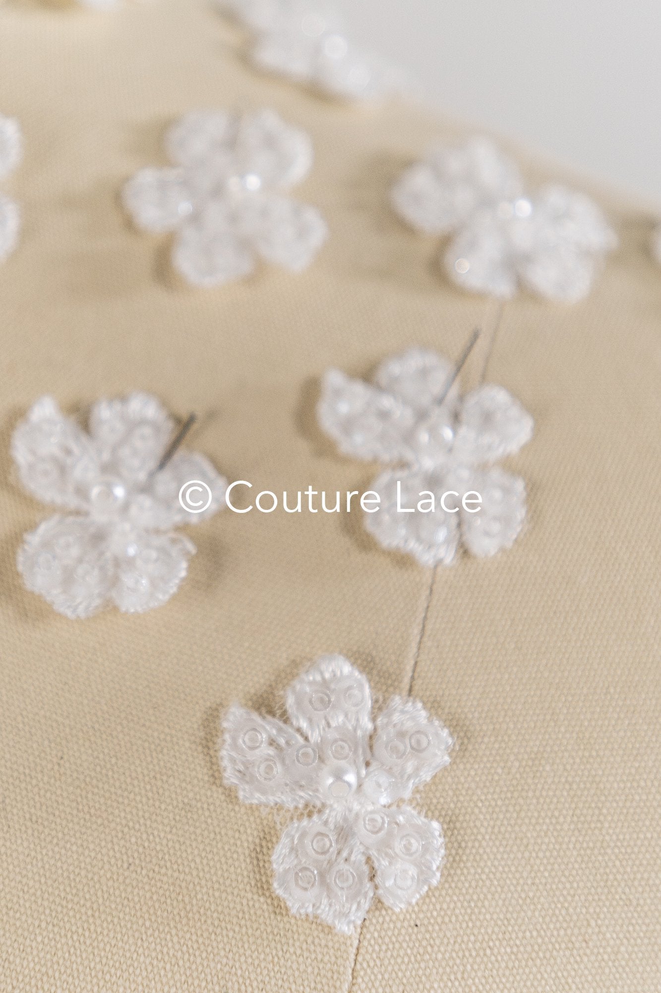20Stk. 3D Blumen Spitzenapplikation/ Hochzeitskleid Spitzenapplikation/ Aufnähblumen/ A26-499