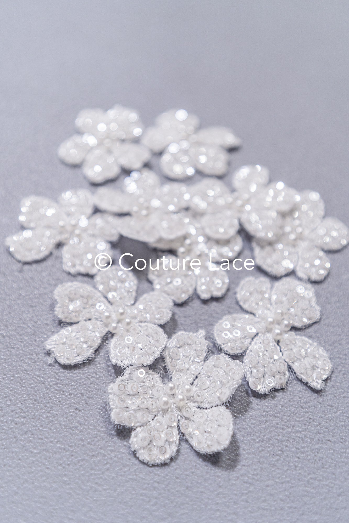 20 piezas de flores de encaje para coser / Aplicaciones de flores 3D de encaje / Aplicaciones de encaje para vestido de novia / Encaje nupcial // A26-501