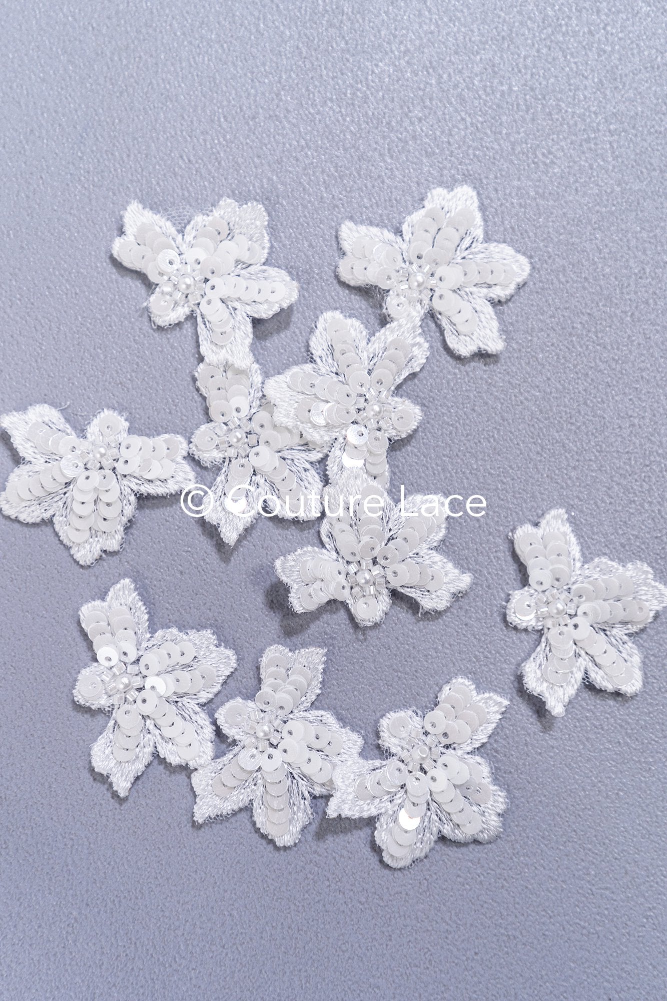 20 piezas de flores de encaje para coser / Aplicaciones de flores 3D de encaje / Aplicaciones de encaje para vestido de novia / Encaje nupcial // A26-502