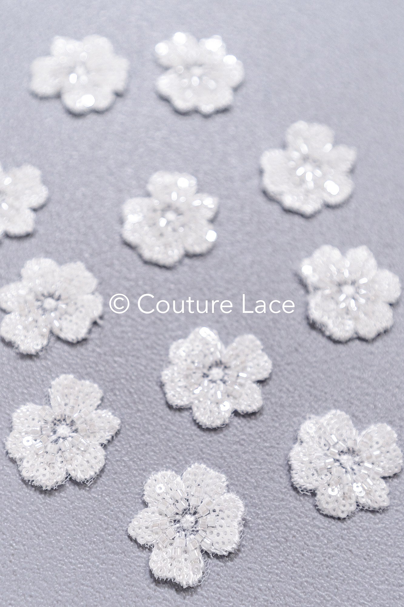 20 piezas de flores de encaje para coser / Aplicaciones de flores 3D de encaje / Aplicaciones de encaje para vestido de novia / Encaje nupcial // A26-504