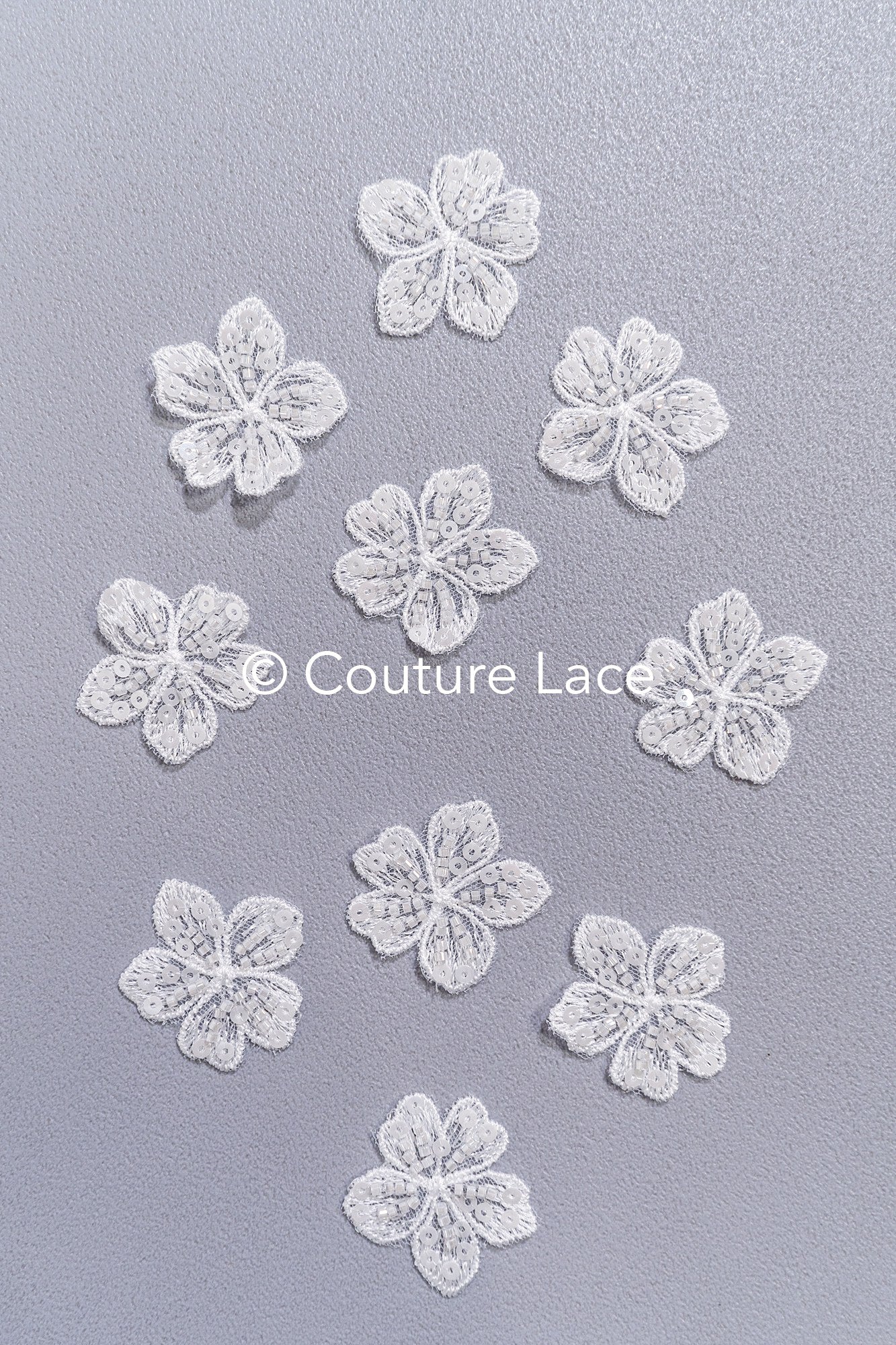 20 piezas de flores de encaje para coser / Aplicaciones de flores 3D de encaje / Aplicaciones de encaje para vestido de novia / Encaje nupcial // A26-505
