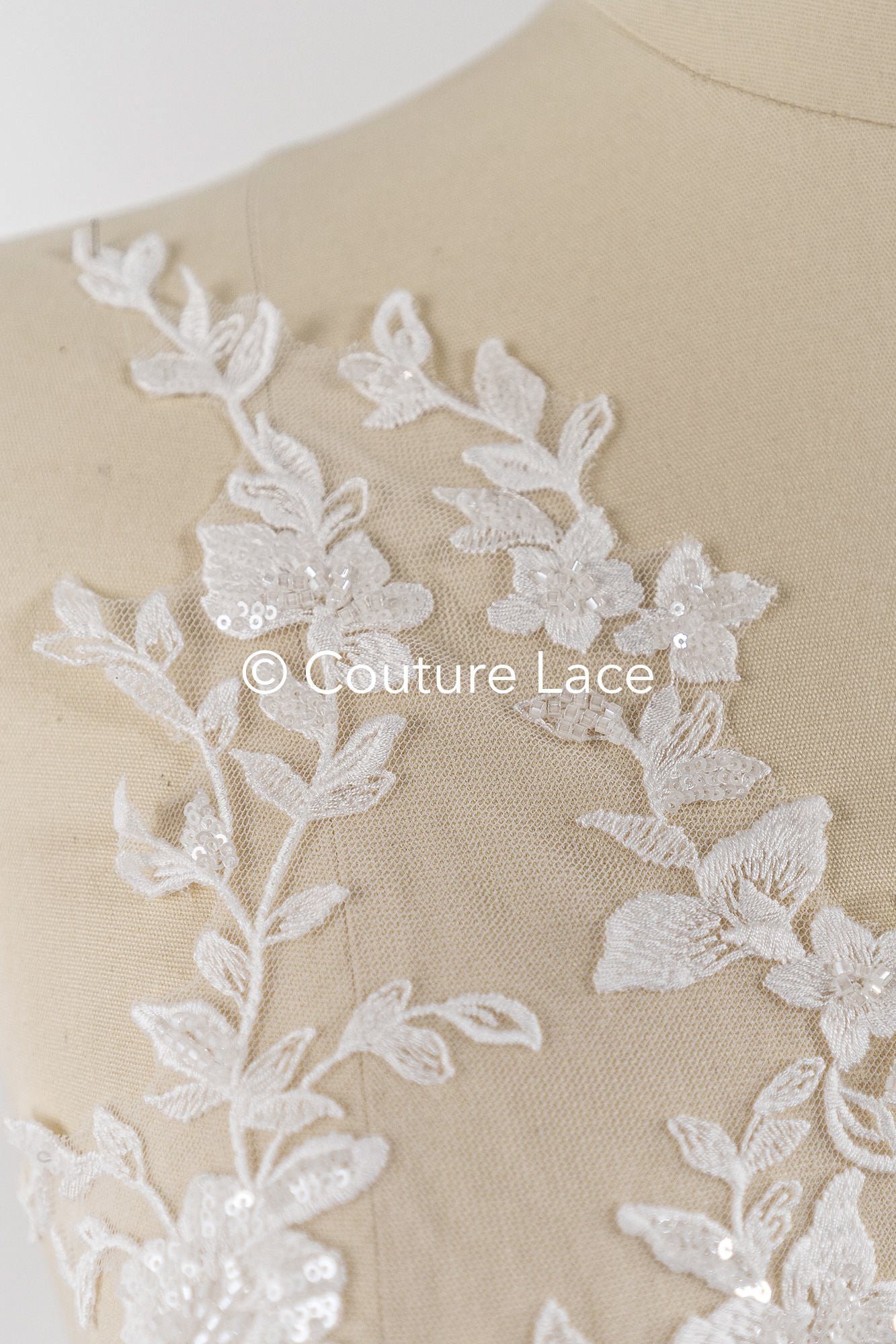 Perlen bestickte Blumen Applikationen für Brautkleider/ Brautkleidspitze Perlen Motive // A25-513