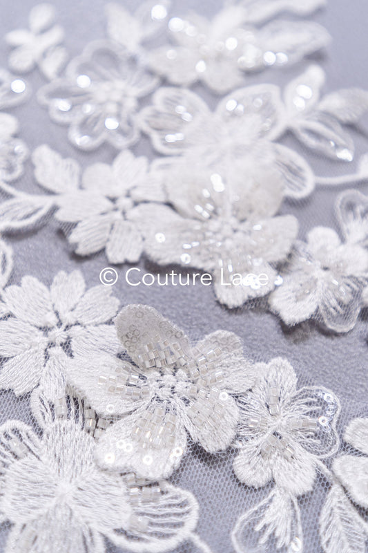 3D-Blumen Perlen-Applikationen für Brautkleider/ Brautkleidspitze Perlen Motive // A25-516