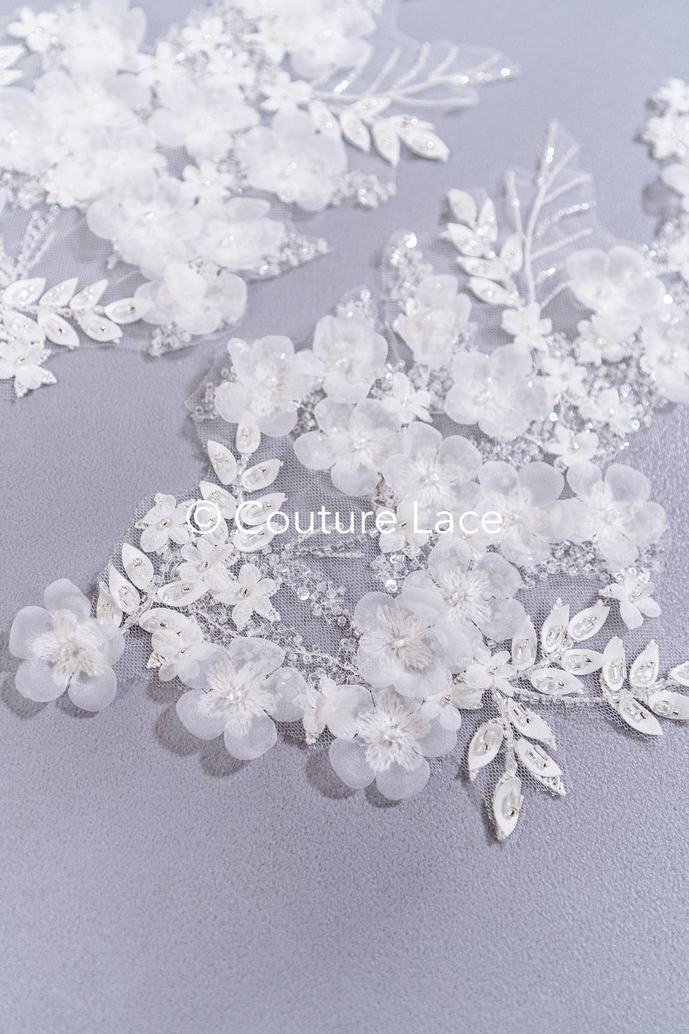 Lace for wedding dresses with pearls and 3D flowers // A25-521