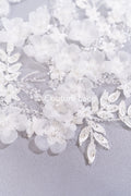 Lace for wedding dresses with pearls and 3D flowers // A25-521