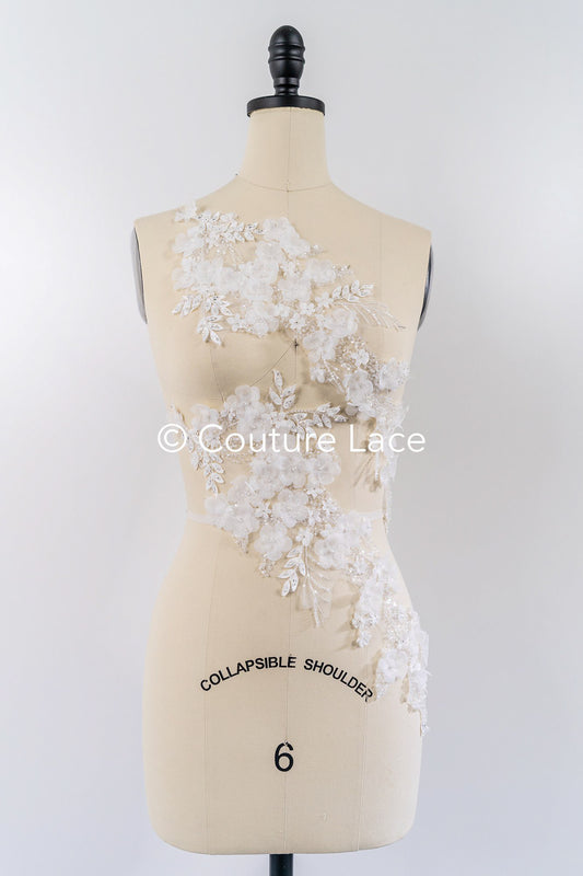 Lace for wedding dresses with pearls and 3D flowers // A25-521