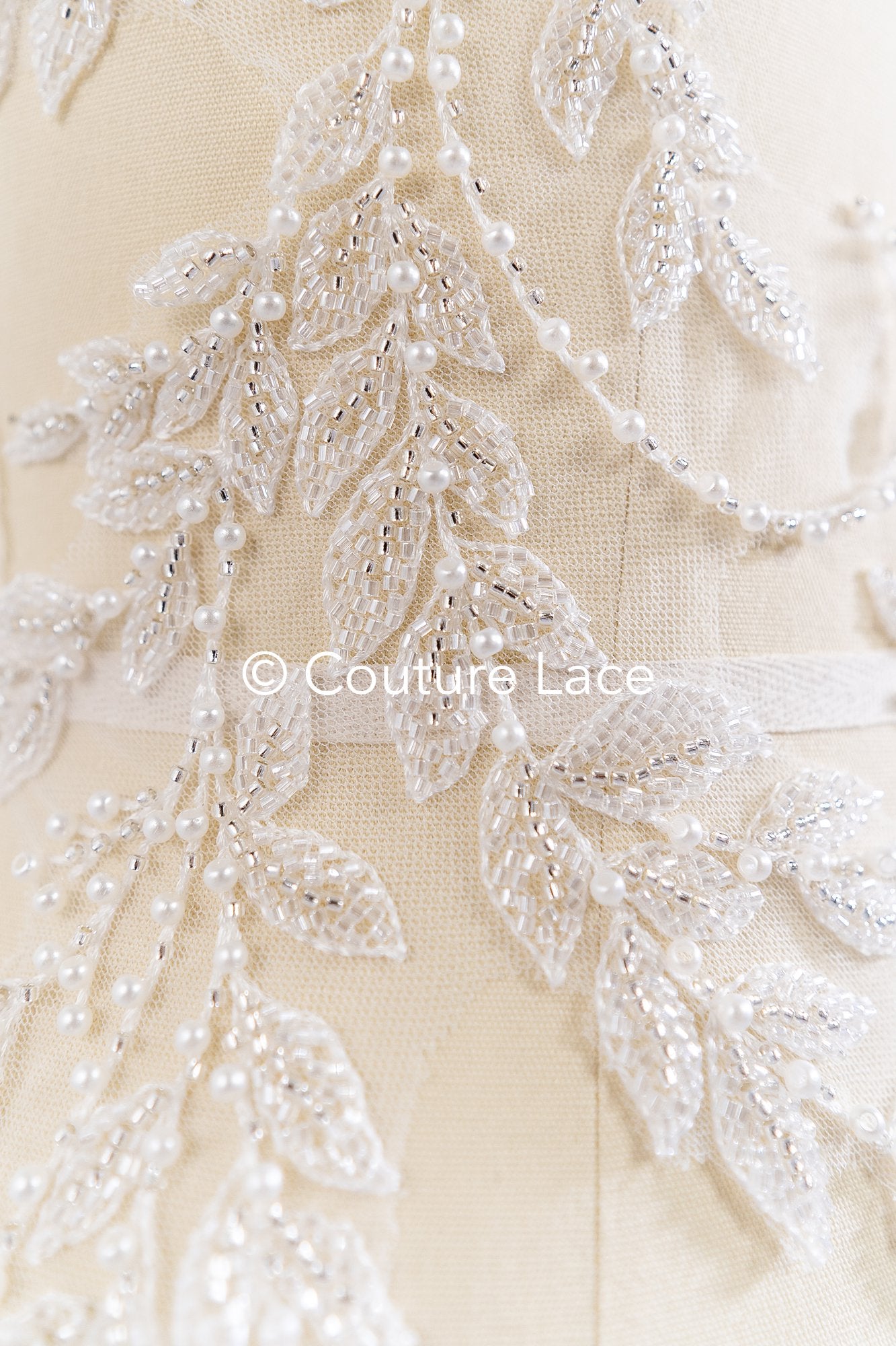 Perlen bestickte Blumen Applikationen für Brautkleider/ Brautkleidspitze Perlen Motive // A25-526