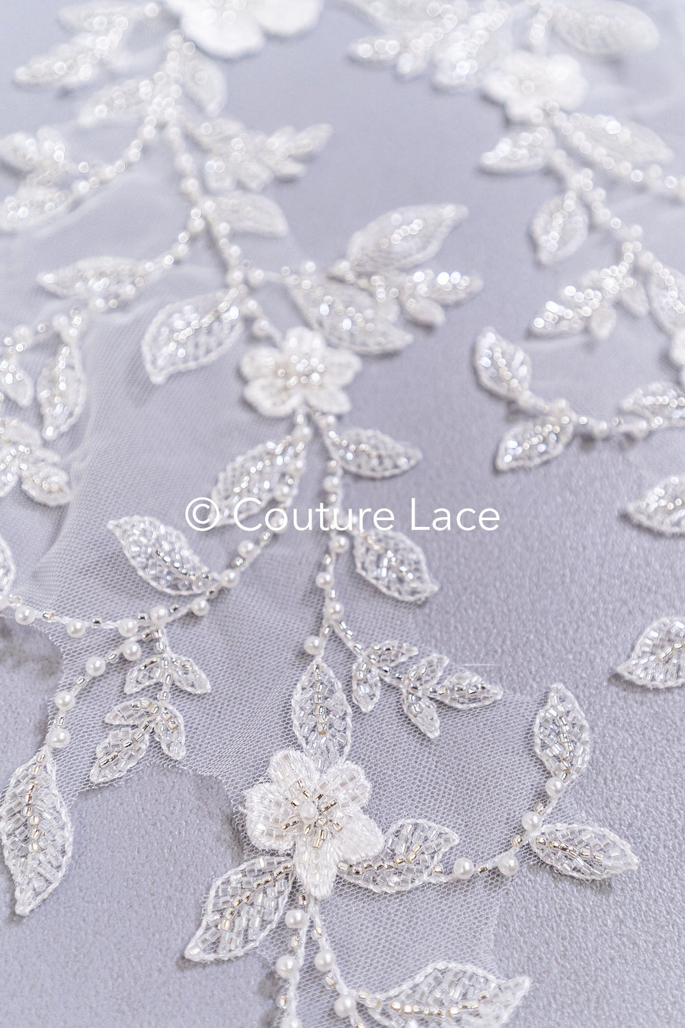 Perlen bestickte Blumen Applikationen für Brautkleider/ Brautkleidspitze Perlen Motive // A25-527