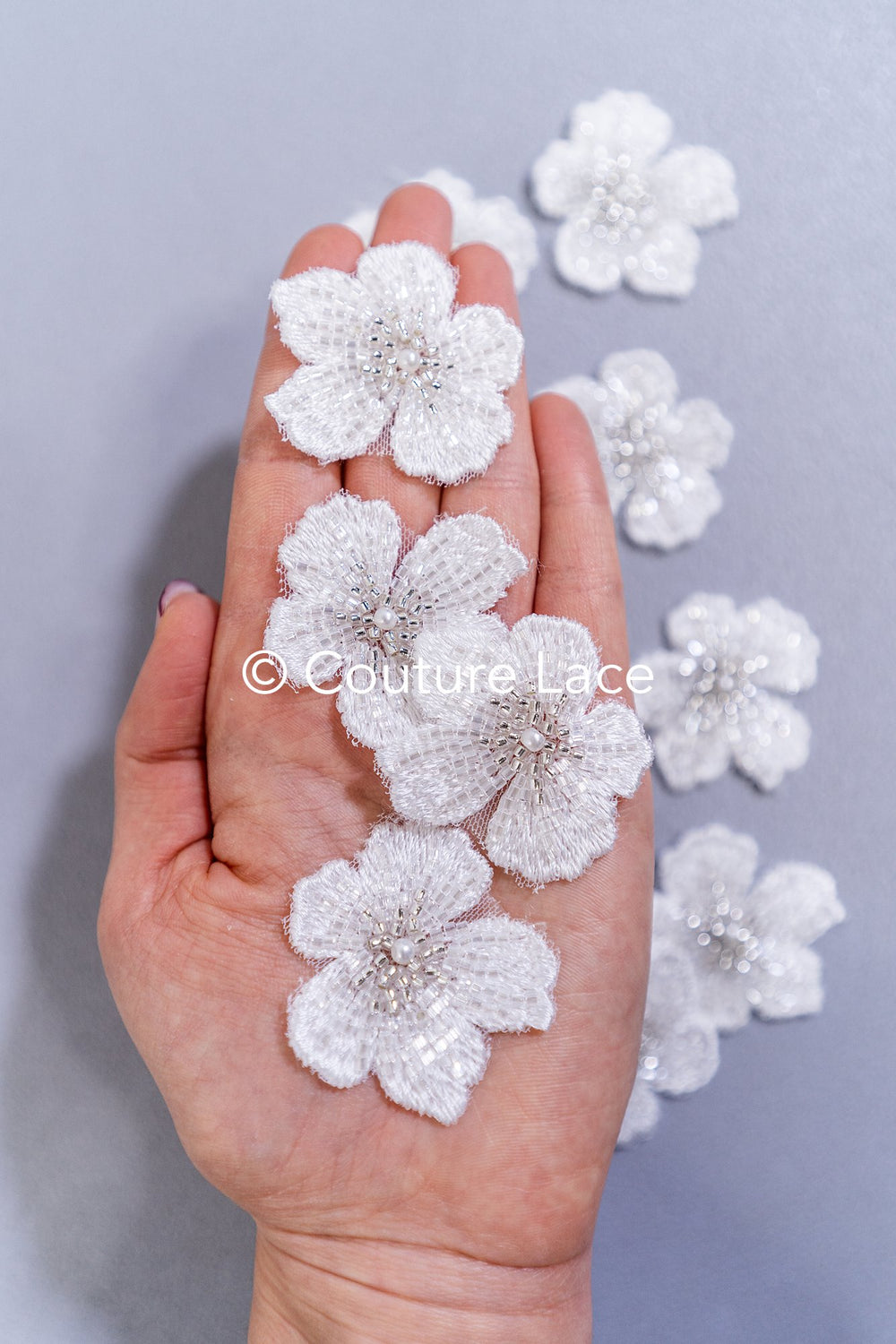 Perlenbestickte 3D Blüten/ 3D Blüten für Brautkleider // A25-528