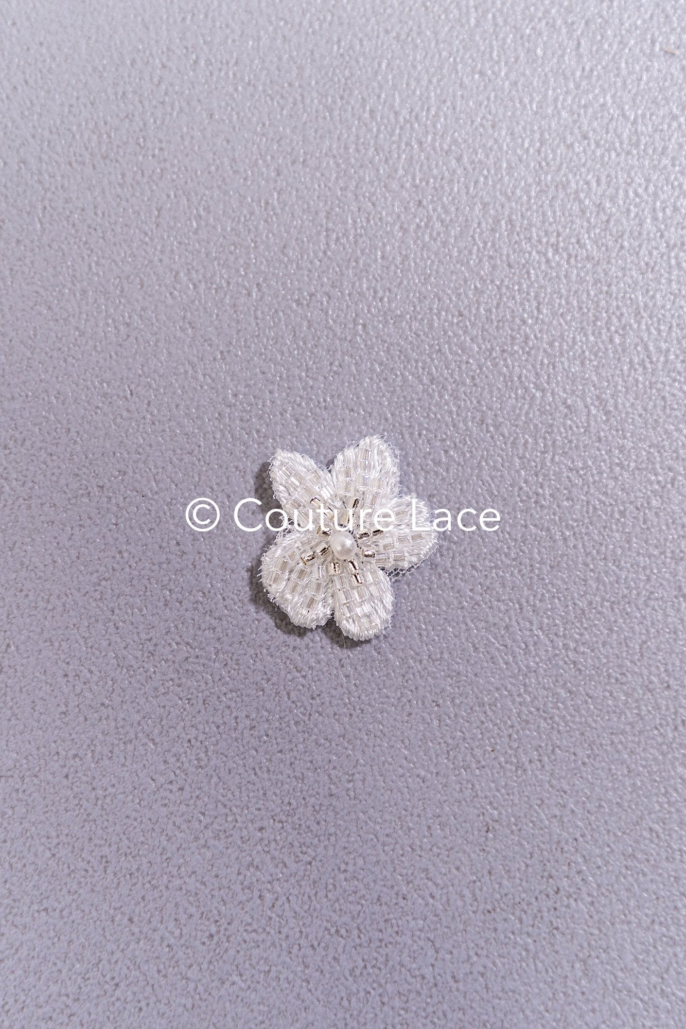 Perlenbestickte 3D Blüten/ 3D Blüten für Brautkleider // A25-529