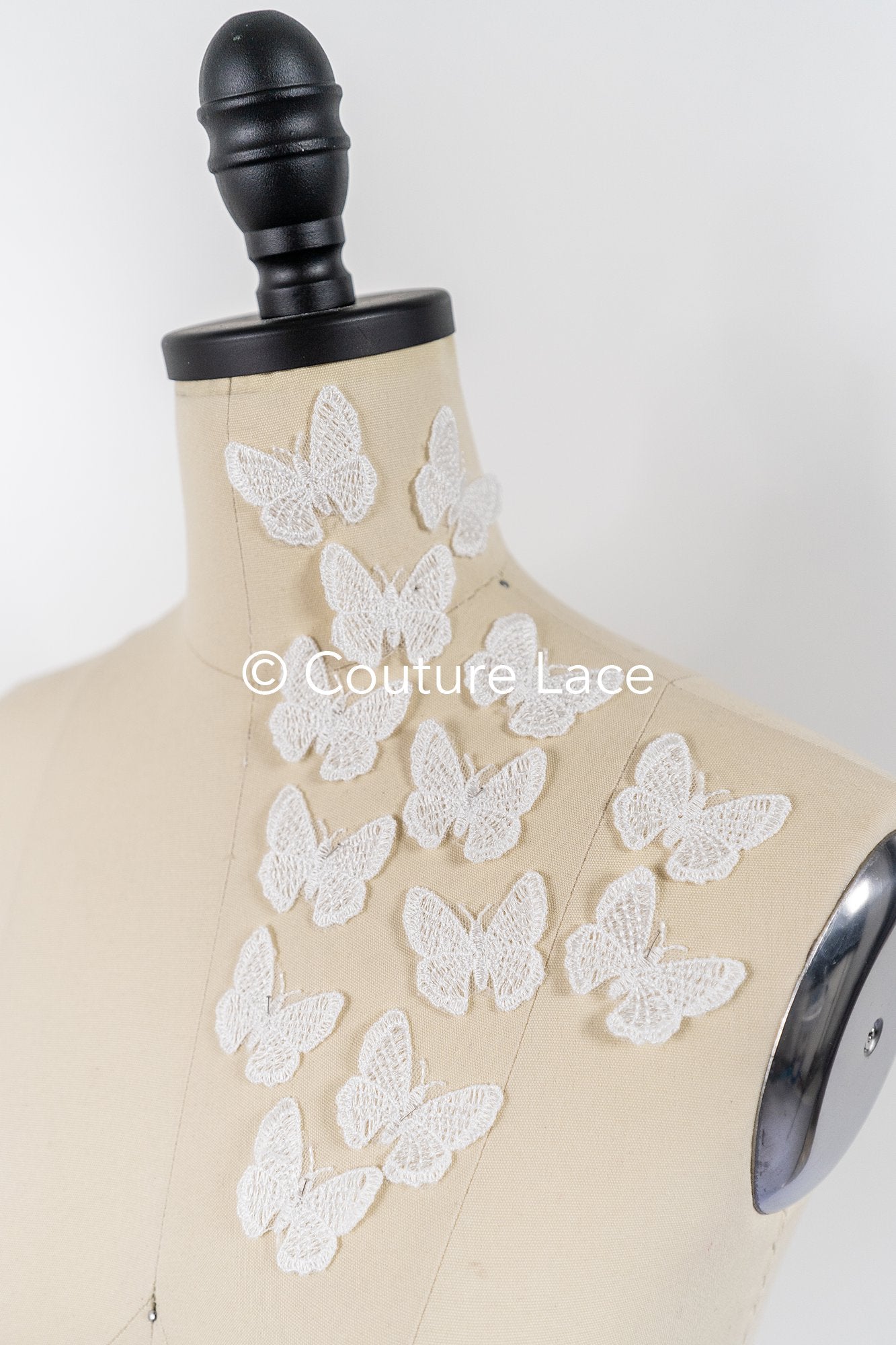 20Stk. 3D Schmetterlinge Spitzenapplikation/ Hochzeitskleid Spitzenapplikation/ Bestickte Schmetterlinge// A26-178B