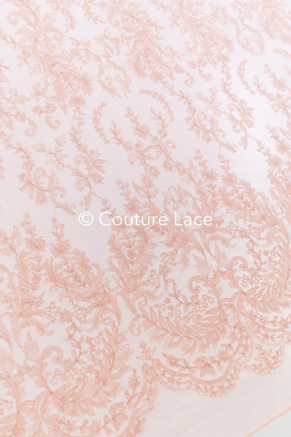 Super romantisch weich-pfirsich Braut Spitzenstoff mit verschnörkelt-floralem filigranem Muster, weicher Rosé Spitzenstoff, Dessous Spitze// L21-412PH