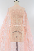 Super romantisch weich-pfirsich Braut Spitzenstoff mit verschnörkelt-floralem filigranem Muster, weicher Rosé Spitzenstoff, Dessous Spitze// L21-412PH