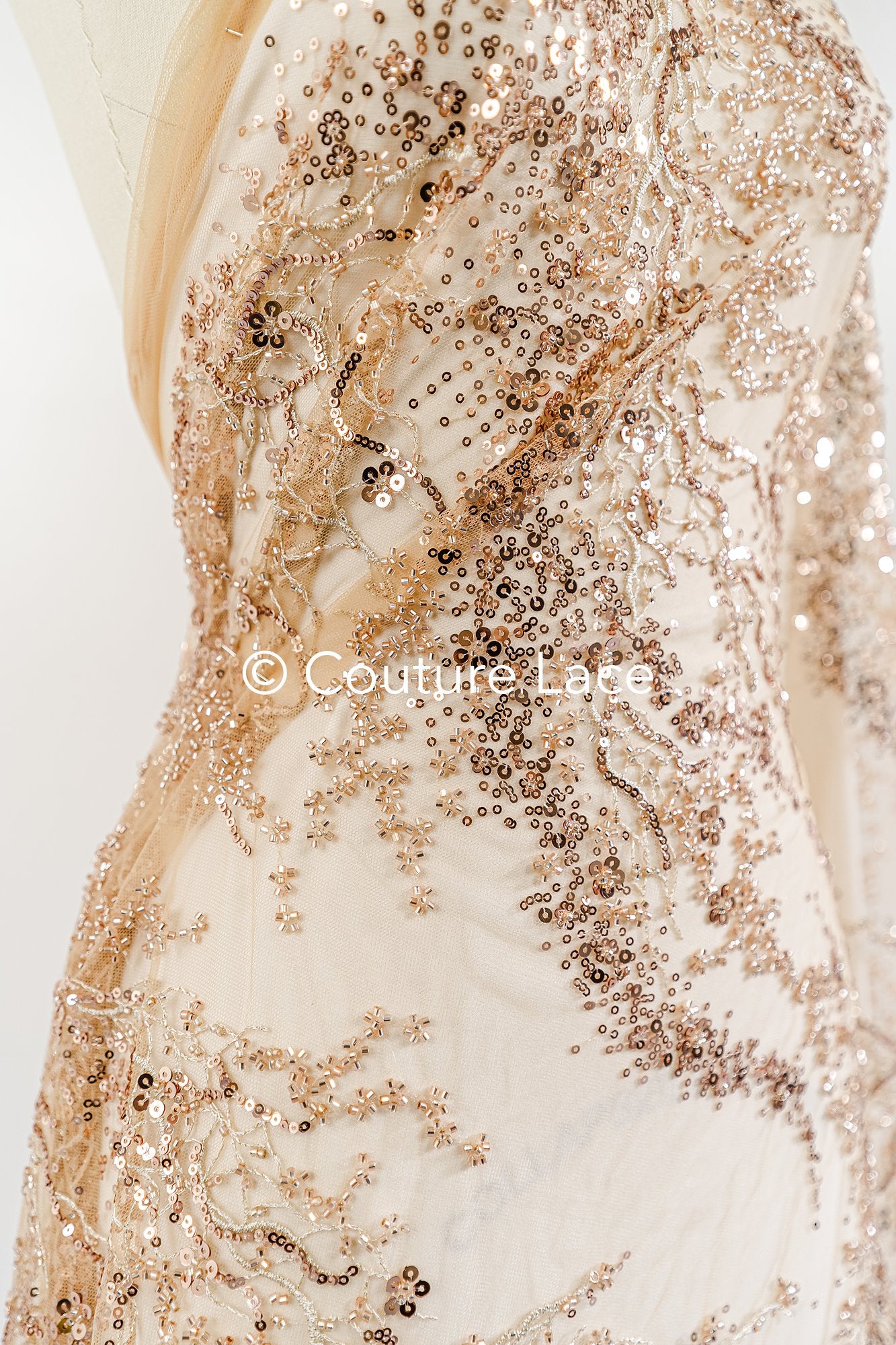 Rose Gold Spitze mit Perlen/ perlenbesetzter Couture Spitzenstoff/ kupfer Spitzenstoff/ Abendkleid Perlen Stoff// L22-488