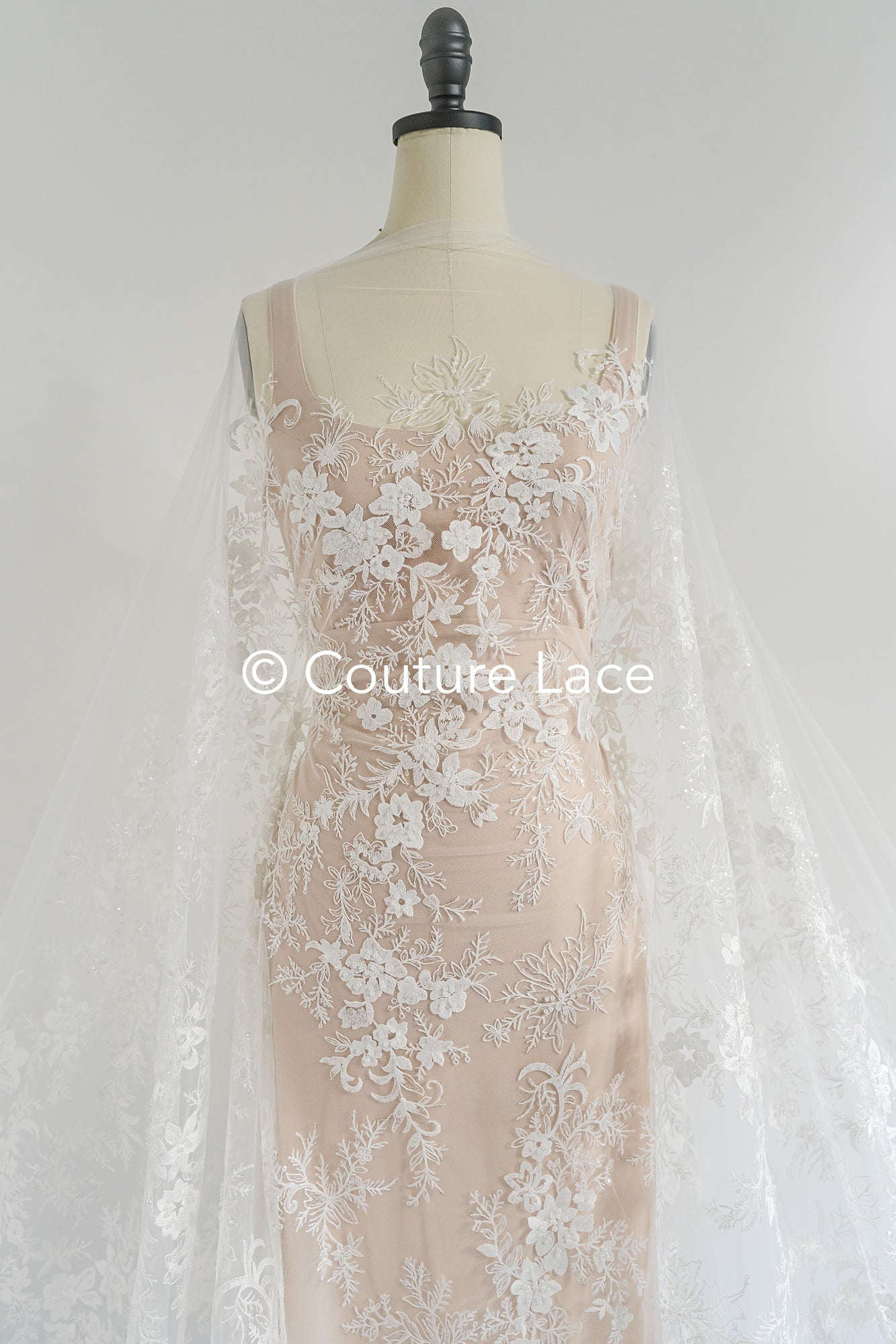Perlen-Spitzenstoff/ Couture-Spitzenstoff/ Braut-Spitzenstoff/ Perlen-Spitzenstoff// L24-689