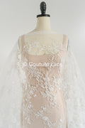 Perlen-Spitzenstoff/ Couture-Spitzenstoff floral/ Braut-Spitzenstoff/ Perlen-Spitzenstoff// L24-692
