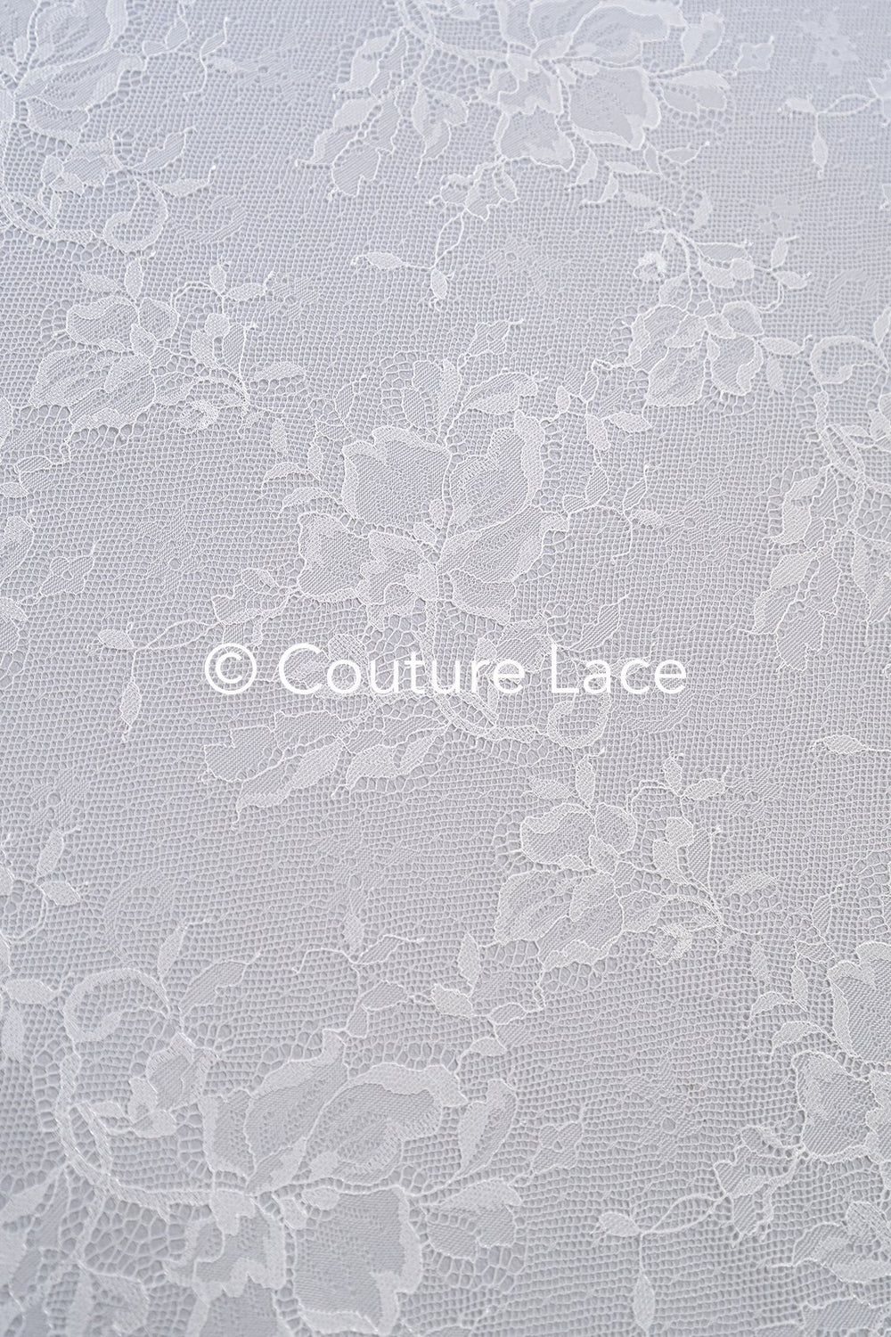 Dentelle de Chantilly pour robe de mariée / Dentelle française pour robe de mariée // L25-715