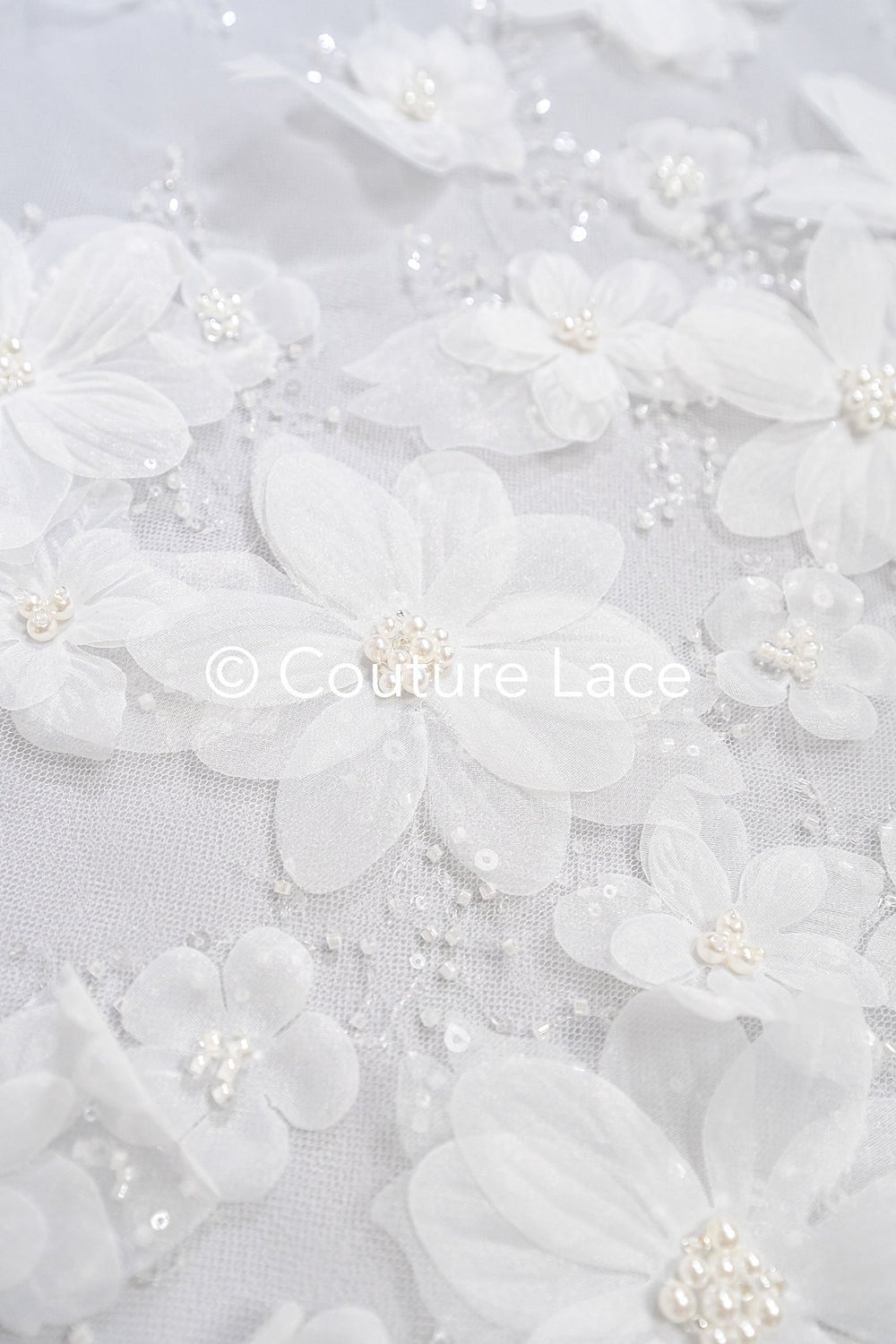Luxuriöse Florale Spitze für Brautkleider mit handgemachten 3D Blumen // L25-718