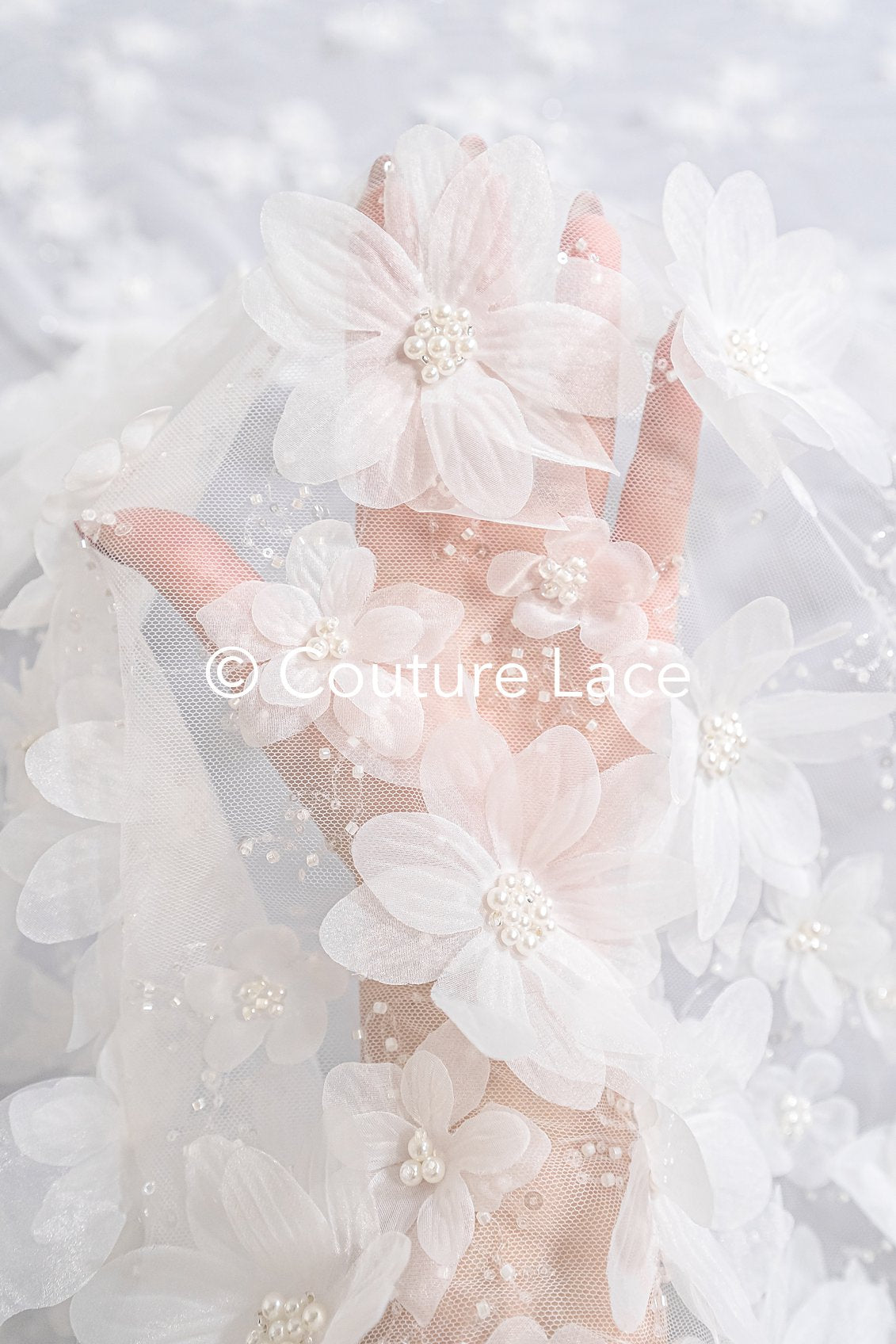 Luxuriöse Florale Spitze für Brautkleider mit handgemachten 3D Blumen // L25-718