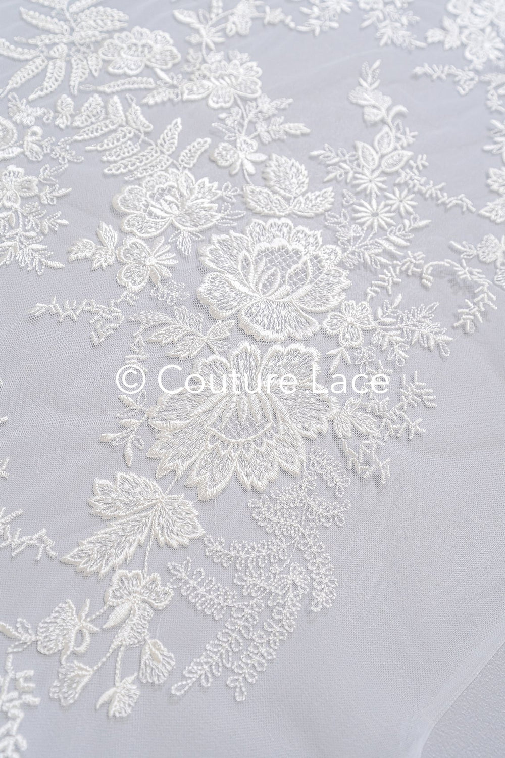 Feine florale Off-White Brautspitze/ weicher blumiger Spitzenstoff/ Brautspitze mit Blumenmuster - L25-720
