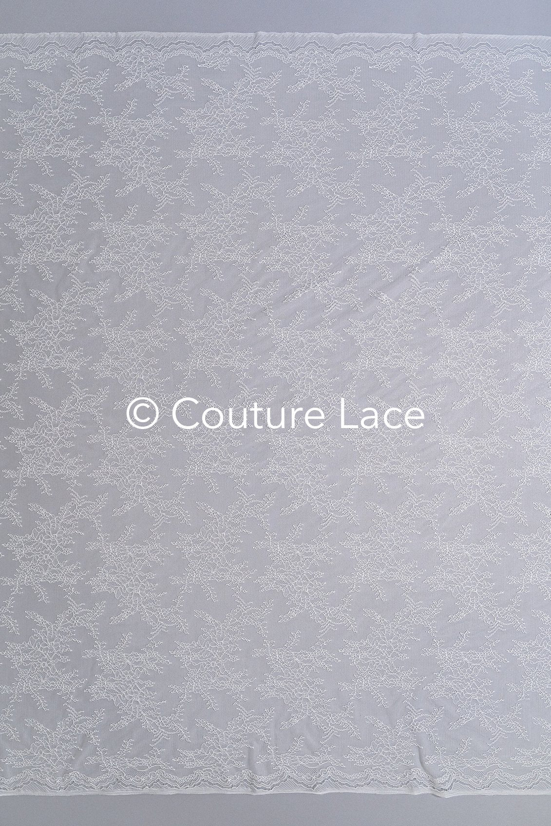 Dentelle de Chantilly pour robe de mariée / Dentelle française pour robe de mariée // L25-724