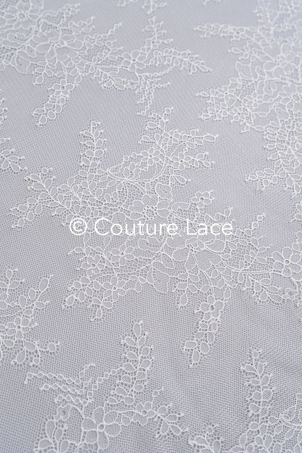 Dentelle de Chantilly pour robe de mariée / Dentelle française pour robe de mariée // L25-724