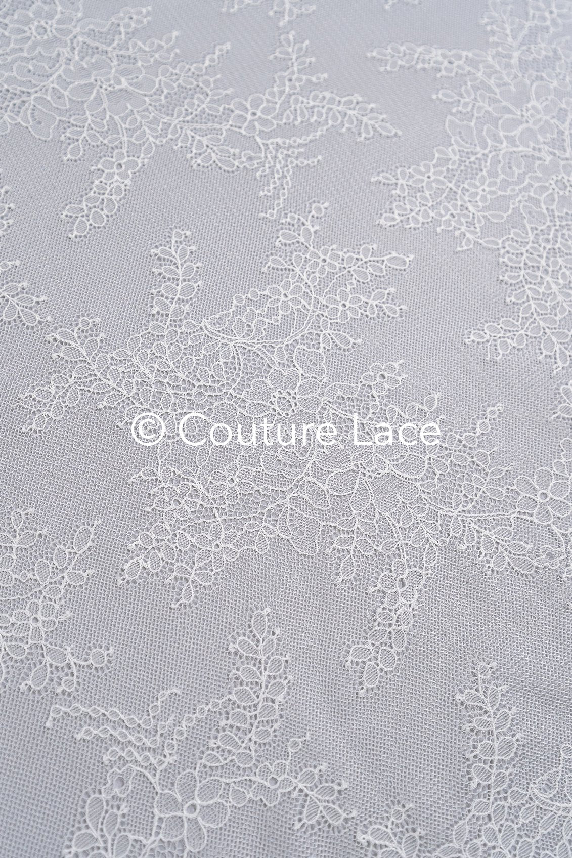 Dentelle de Chantilly pour robe de mariée / Dentelle française pour robe de mariée // L25-724