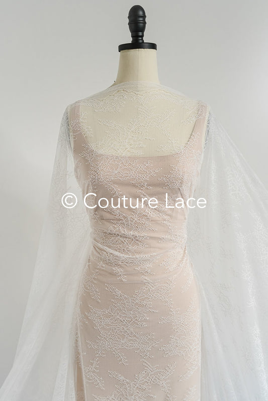 Dentelle de Chantilly pour robe de mariée / Dentelle française pour robe de mariée // L25-724