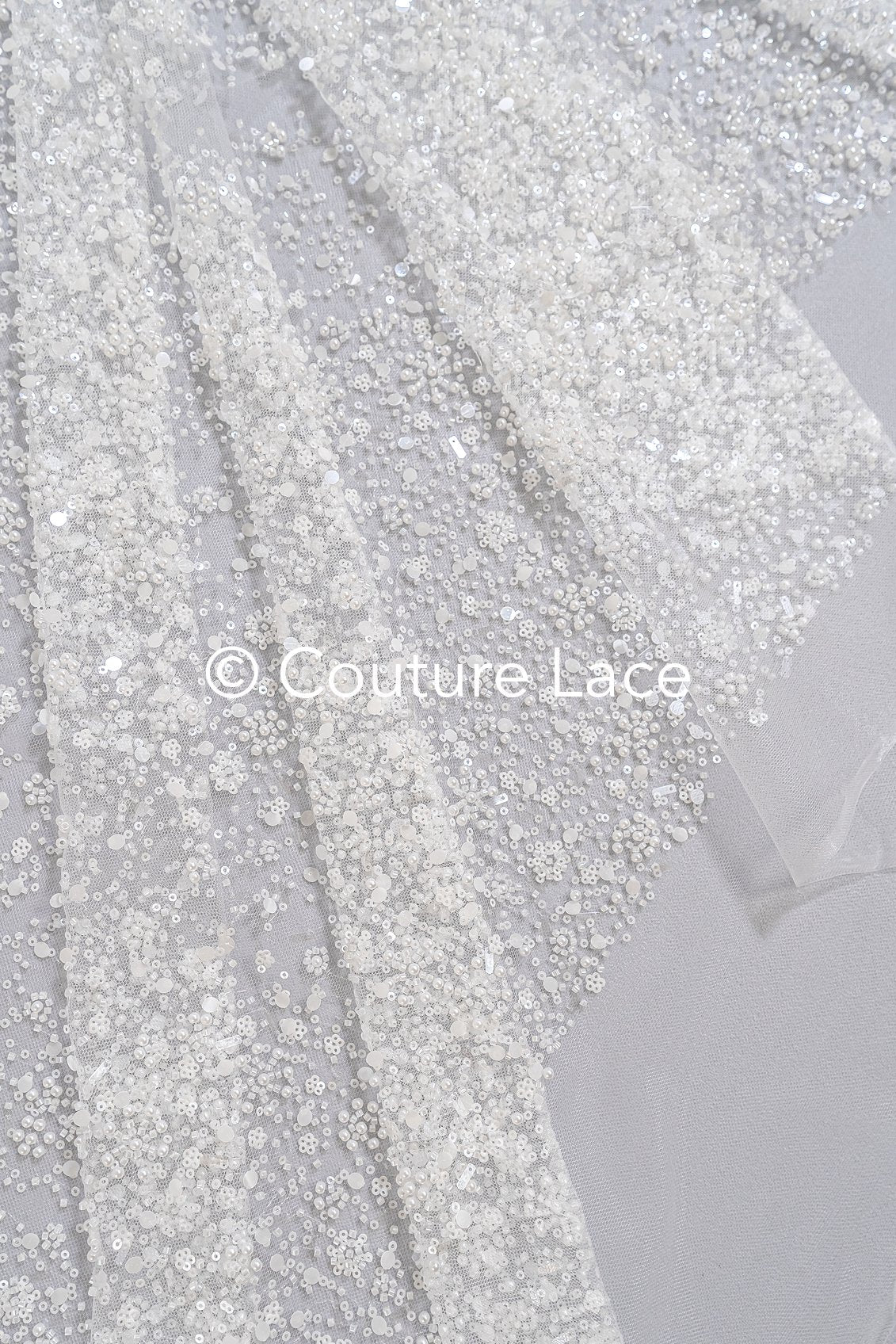 Perlenbestickte Brautspitze/ Perlenstickerei für Brautkleider/ Brautstoffe  // L25-733