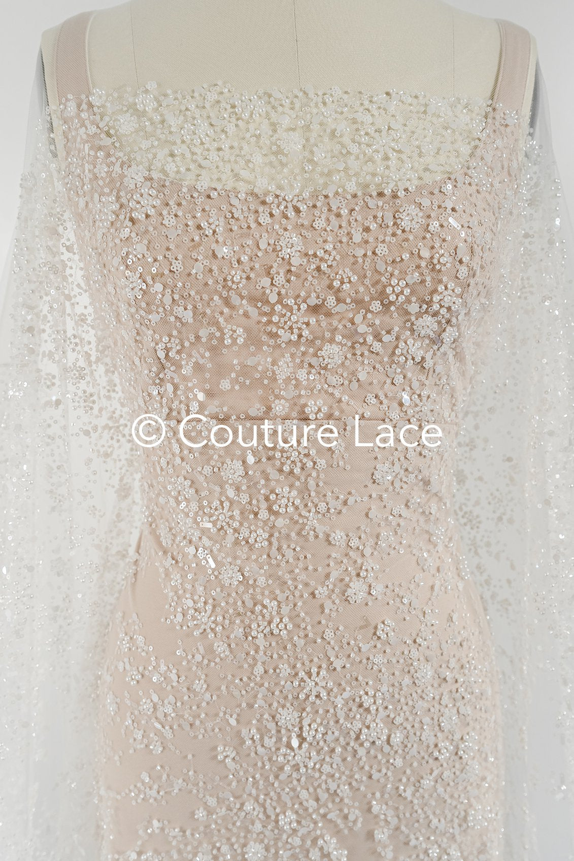 Perlenbestickte Brautspitze/ Perlenstickerei für Brautkleider/ Brautstoffe  // L25-733