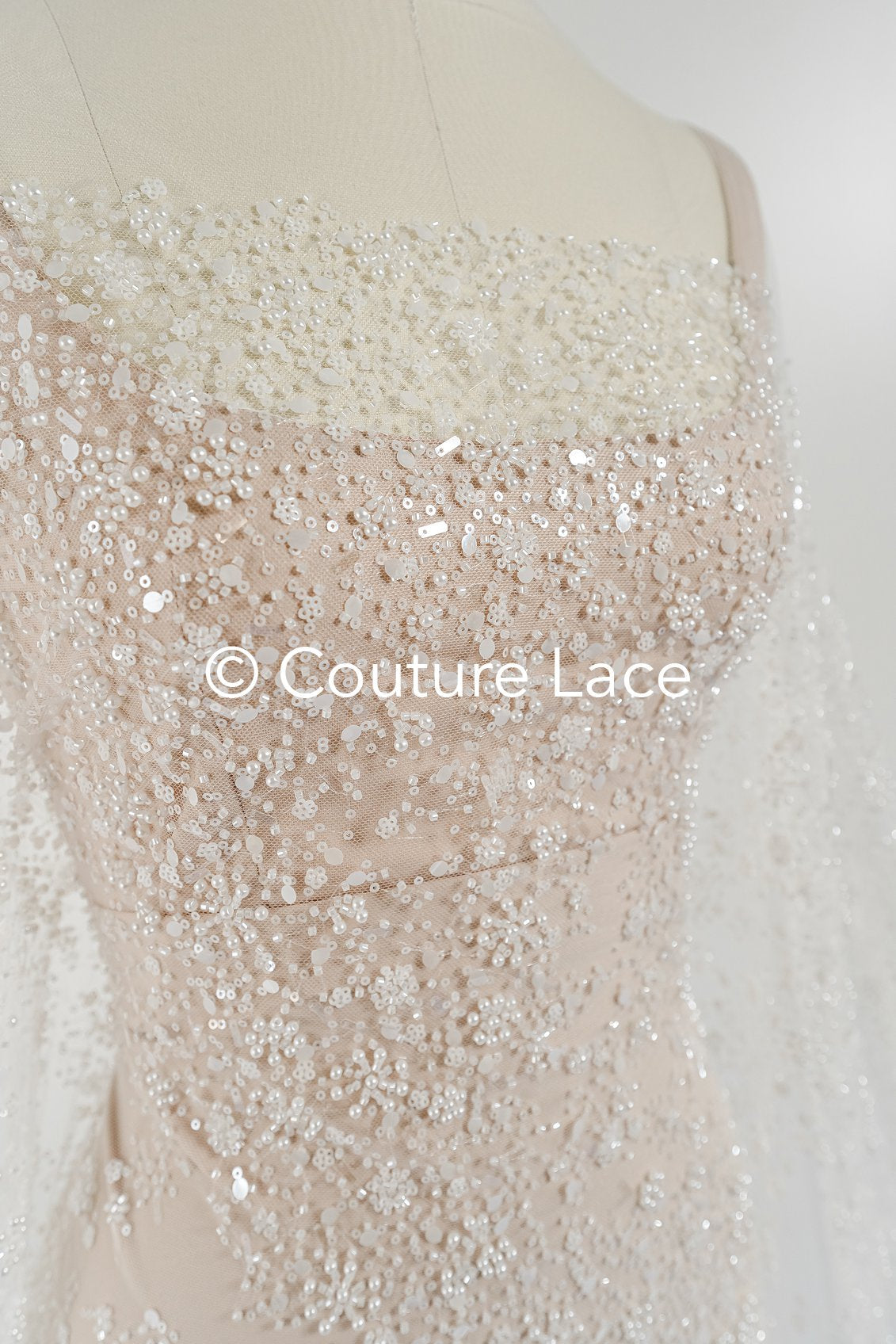 Perlenbestickte Brautspitze/ Perlenstickerei für Brautkleider/ Brautstoffe  // L25-733