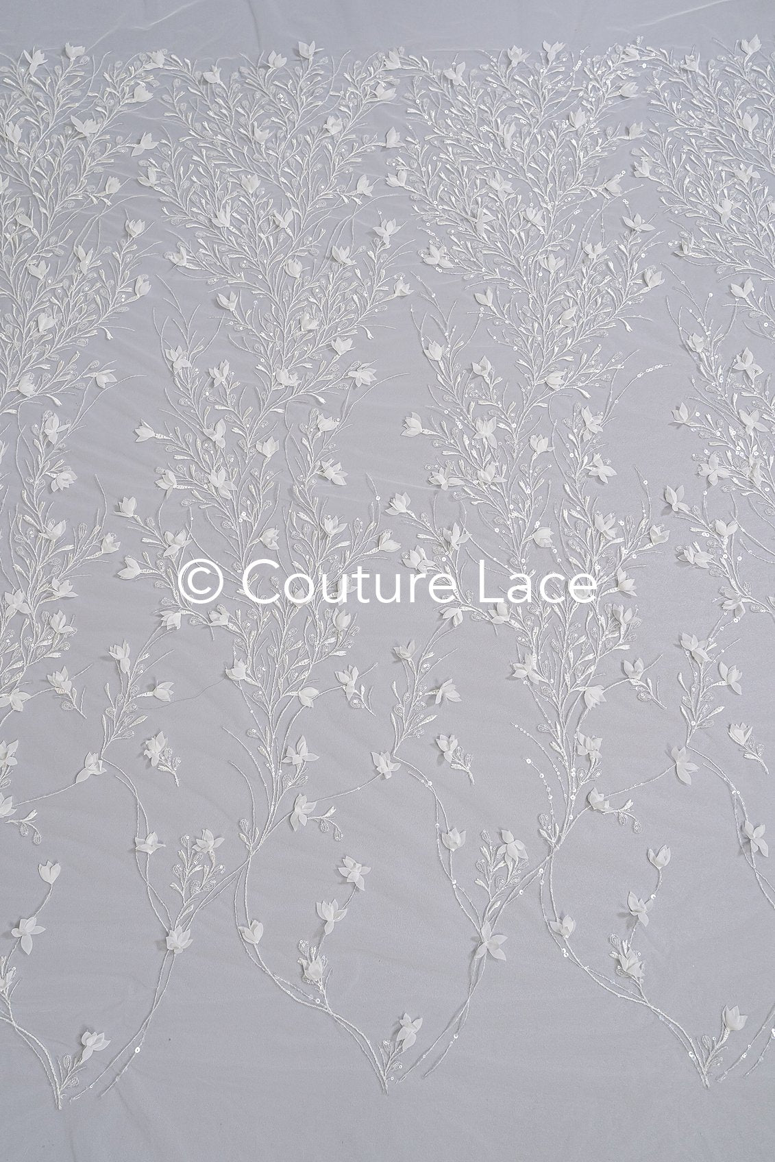 Romantische 3D Blumen Handbestickte Brautspitze – Perfekt für Brautkleider und Braut-Couture // L25-736