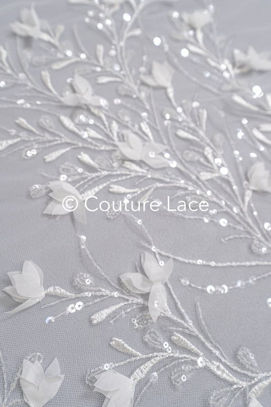 Romantische 3D Blumen Handbestickte Brautspitze – Perfekt für Brautkleider und Braut-Couture // L25-736