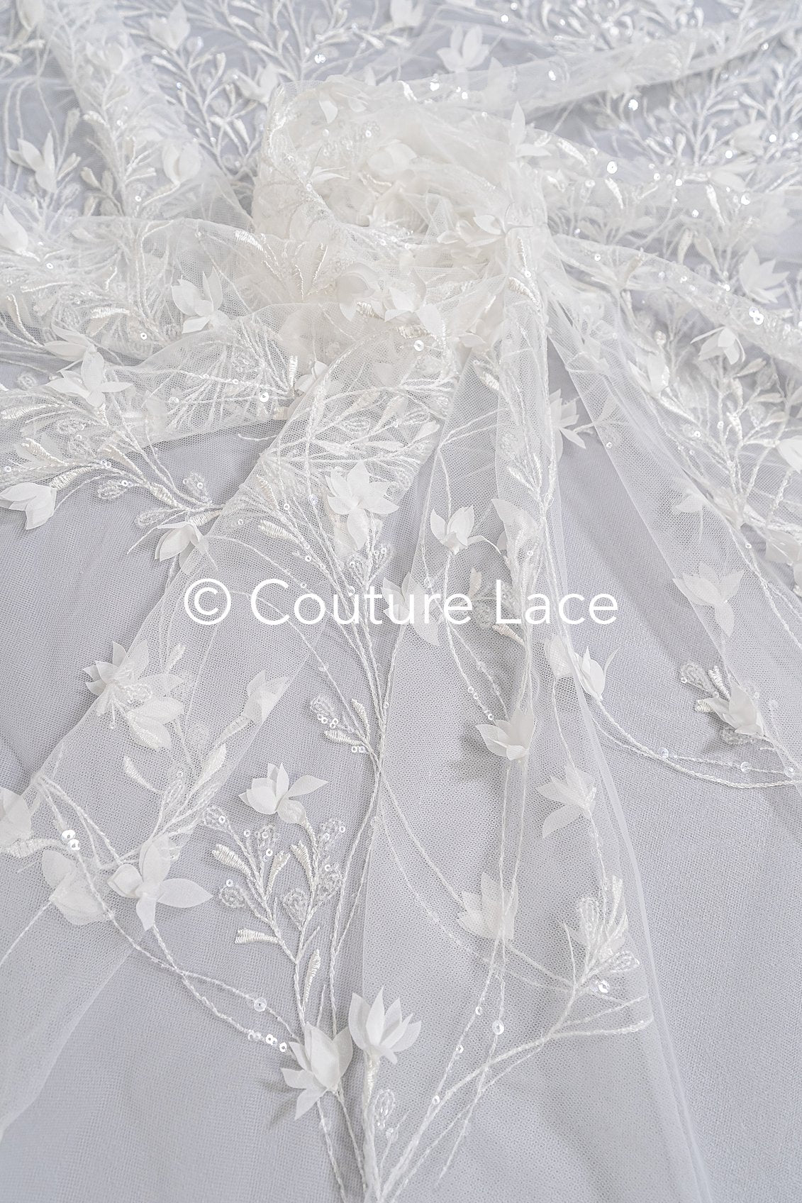 Romantische 3D Blumen Handbestickte Brautspitze – Perfekt für Brautkleider und Braut-Couture // L25-736