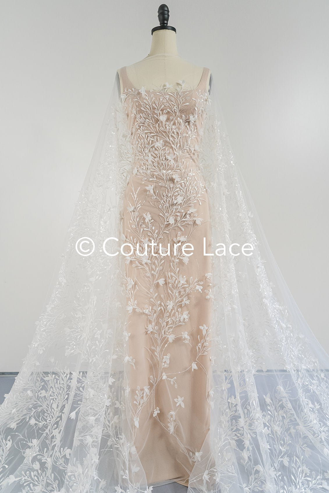 Romantische 3D Blumen Handbestickte Brautspitze – Perfekt für Brautkleider und Braut-Couture // L25-736