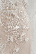 Romantische 3D Blumen Handbestickte Brautspitze – Perfekt für Brautkleider und Braut-Couture // L25-736