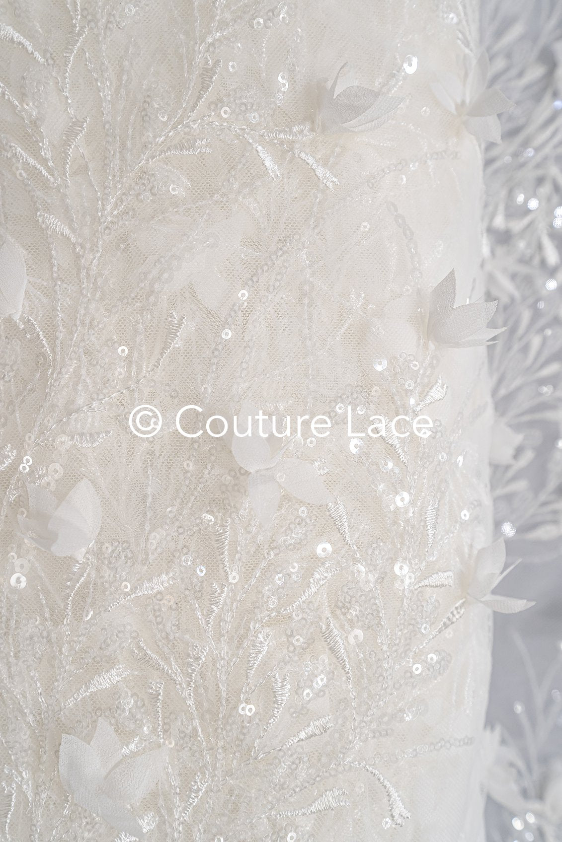 Romantische 3D Blumen Handbestickte Brautspitze – Perfekt für Brautkleider und Braut-Couture // L25-736