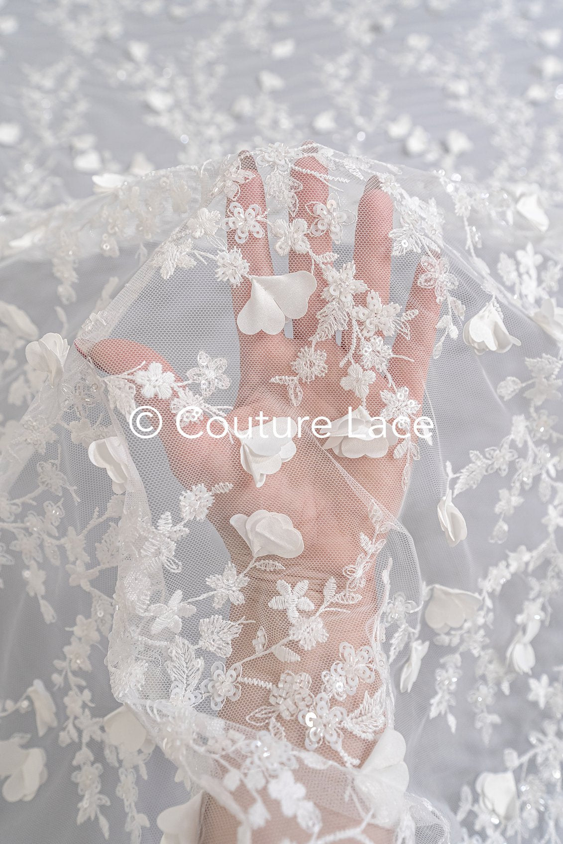 3D Blüten bestickte Brautspitze, Brautstoff mit Stickerei für Brautkleider  // L25-737