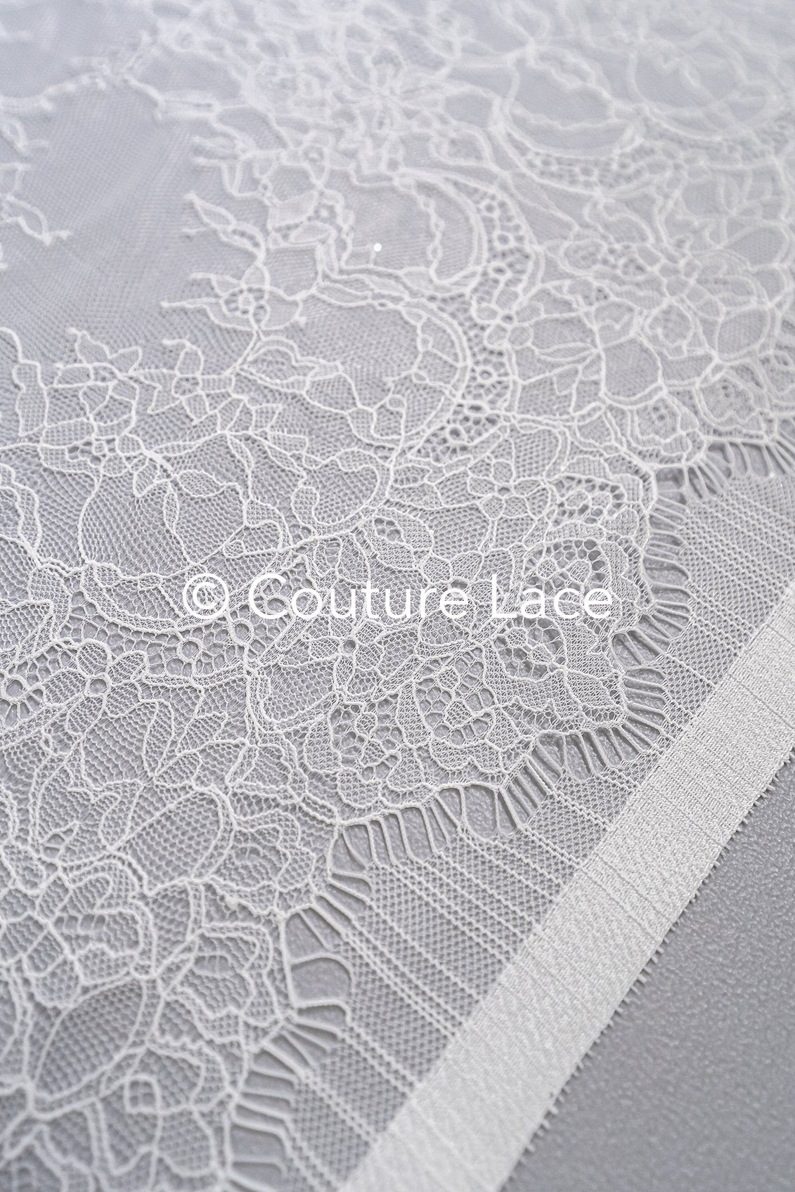 3 mètres de dentelle florale française / Dentelle florale française pour mariée // L25-757