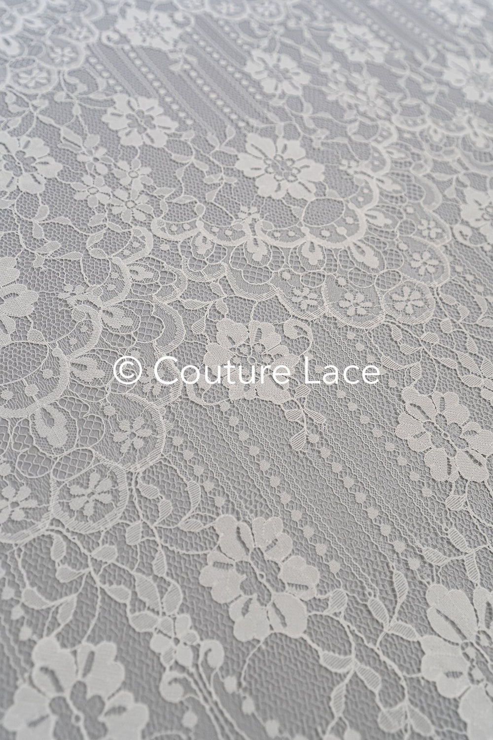 3 mètres de dentelle florale française / Dentelle florale française pour mariée // L25-758