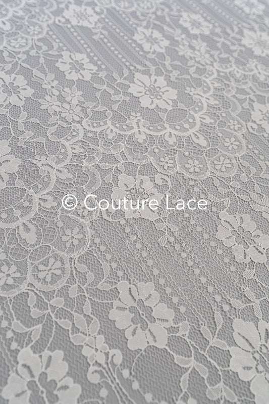 3 mètres de dentelle florale française / Dentelle florale française pour mariée // L25-758