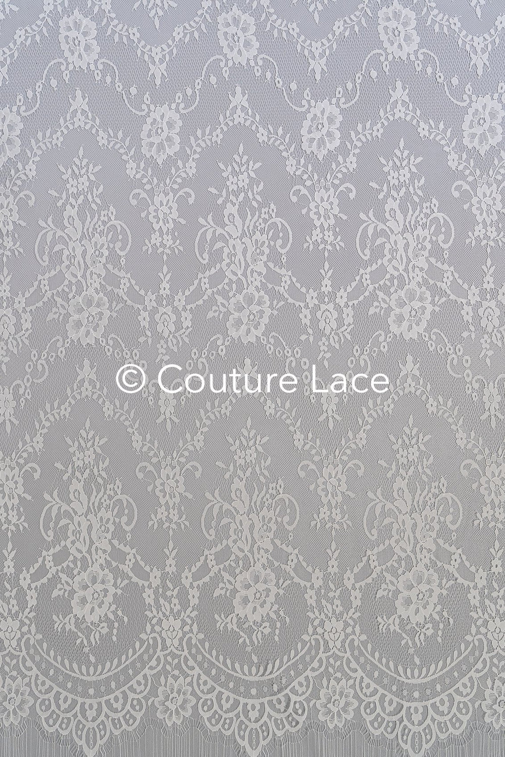 3 mètres de dentelle florale française / Dentelle de mariée Chantilly française // L25-760