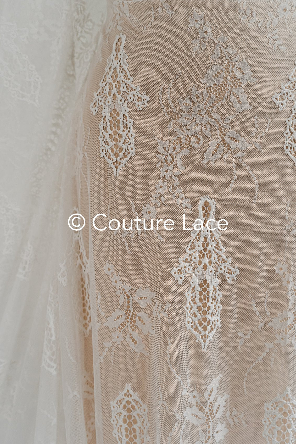 3 MÈTRES Tissu de dentelle de mariée/ Dentelle de robe de soirée douce/ Dentelle florale blanc cassé/ Dentelle de lingerie/ Tissu de dentelle de mariage de cils// C17-003 