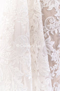 Luxurious floral lace with floral patterns, finest bridal lace for luxurious wedding dresses // L25-794