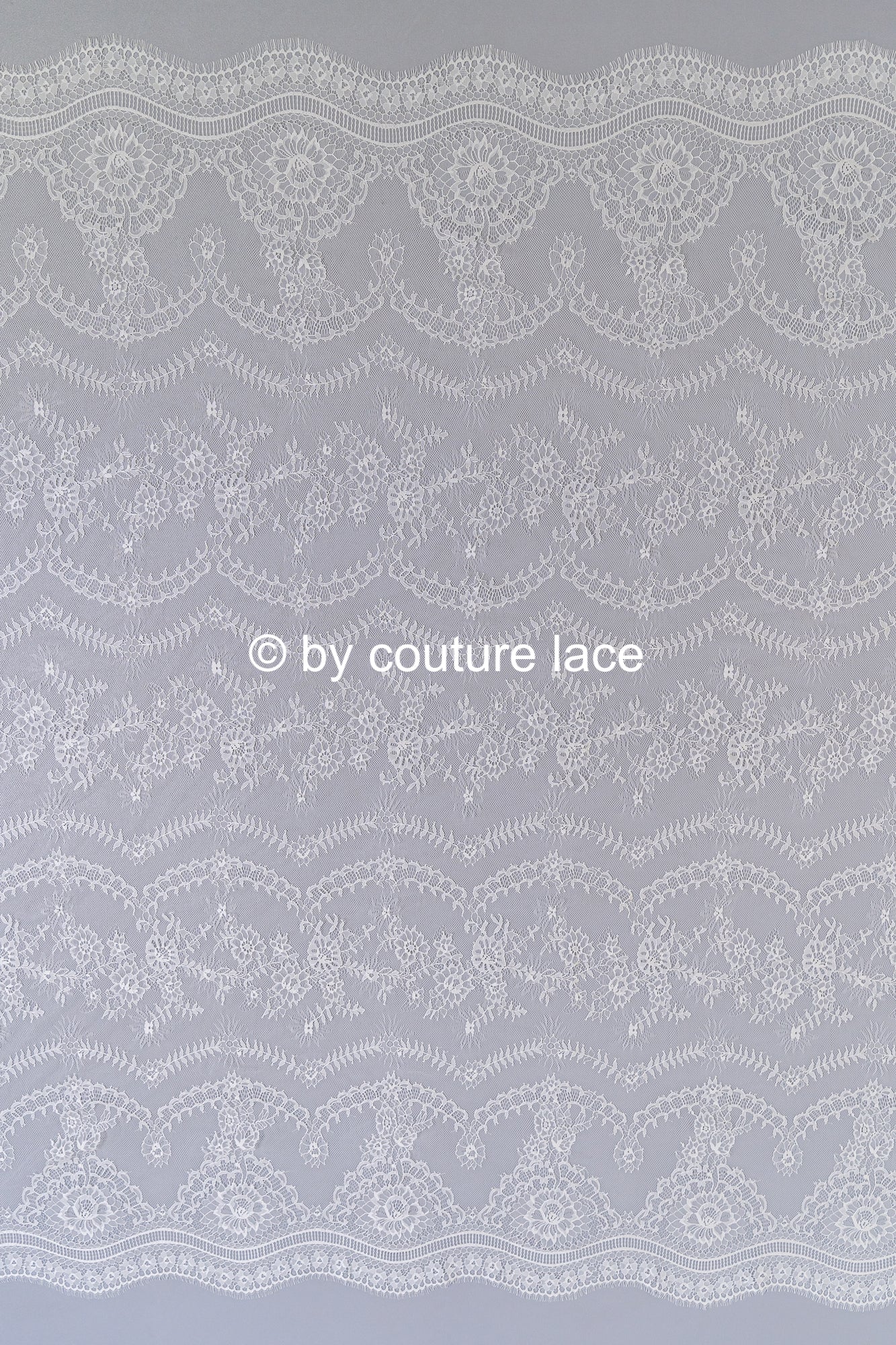 3 mètres de dentelle florale française / dentelle Chantilly française pour mariée // L25-796