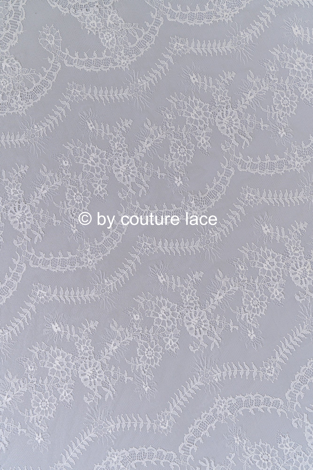 3 mètres de dentelle florale française / dentelle Chantilly française pour mariée // L25-796